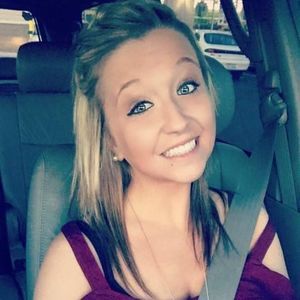 Meet your Posher, Kayla